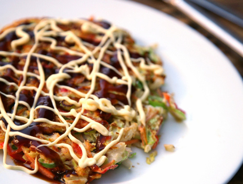 nuong-thu-ban-thich-thong-diep-dang-yeu-cua-okonomiyaki_03