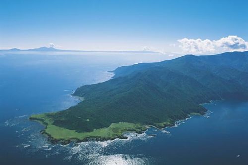 Bán đảo Shiretoko nhìn từ trên cao.